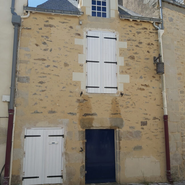 Volets et portes de garage : - Volet battant + fenêtres bois